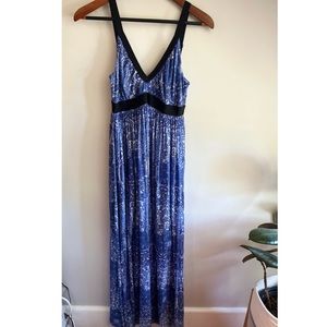 Westin Long Maxi Dress | Blue and White Patterned | Small